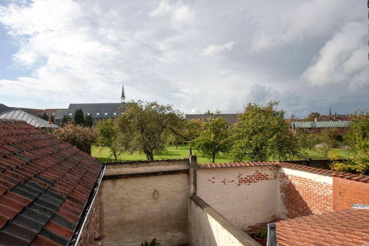 Holidayhouse Balie Brujas Exterior foto